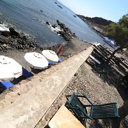 Akrotiri فندق