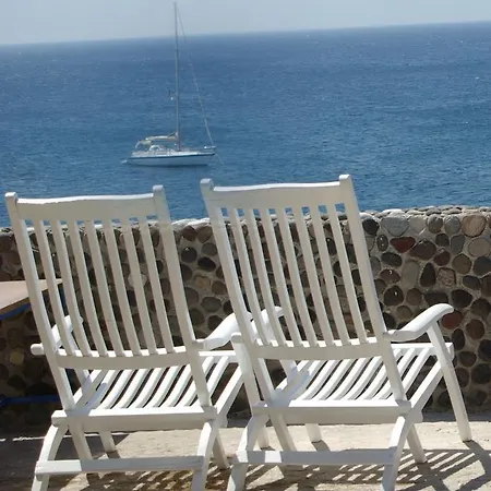 Akrotiri 2* Ακρωτήρι