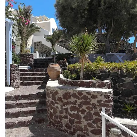 فندق Akrotiri 2*