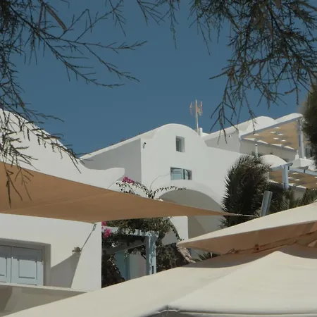 فندق Akrotiri 2*