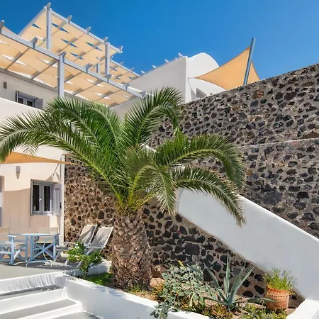 Akrotiri فندق