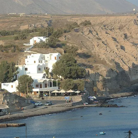 Akrotiri فندق