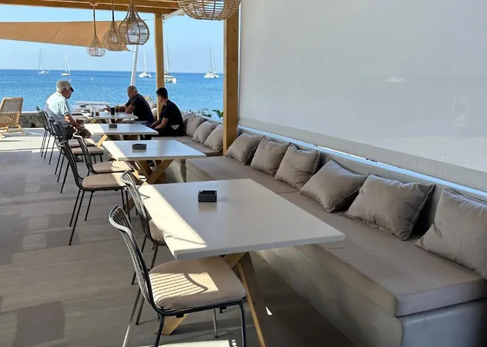 Akrotiri 2* Akrotírion